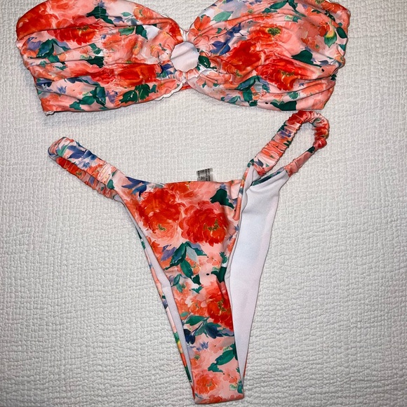 SHEIN Other - SHEIN Floral Bikini - Red and Green